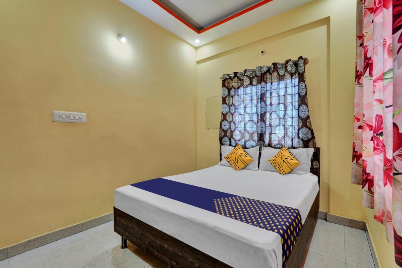 Отель Spot On Anugraha Residency Kumbalgod Экстерьер фото