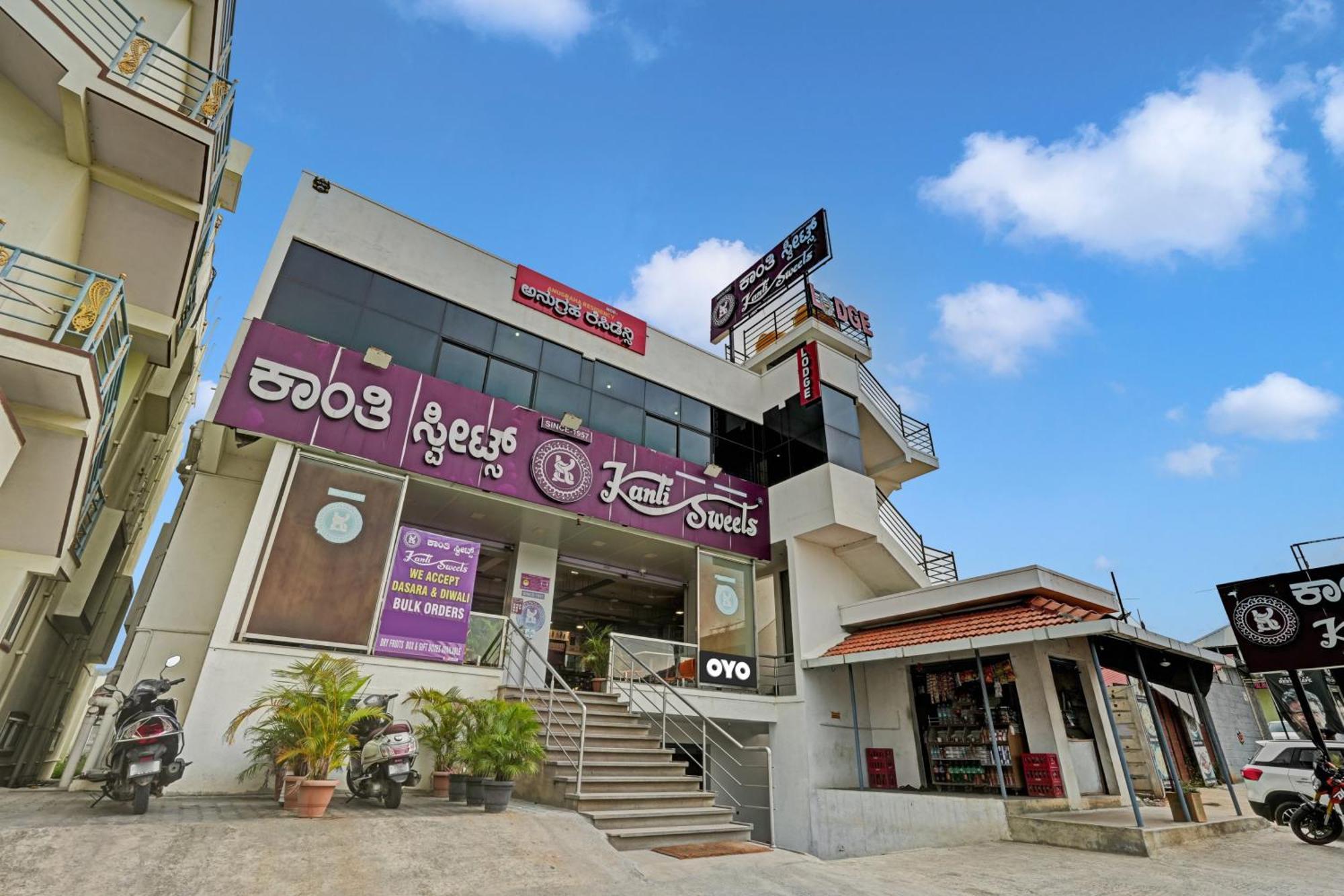 Отель Spot On Anugraha Residency Kumbalgod Экстерьер фото